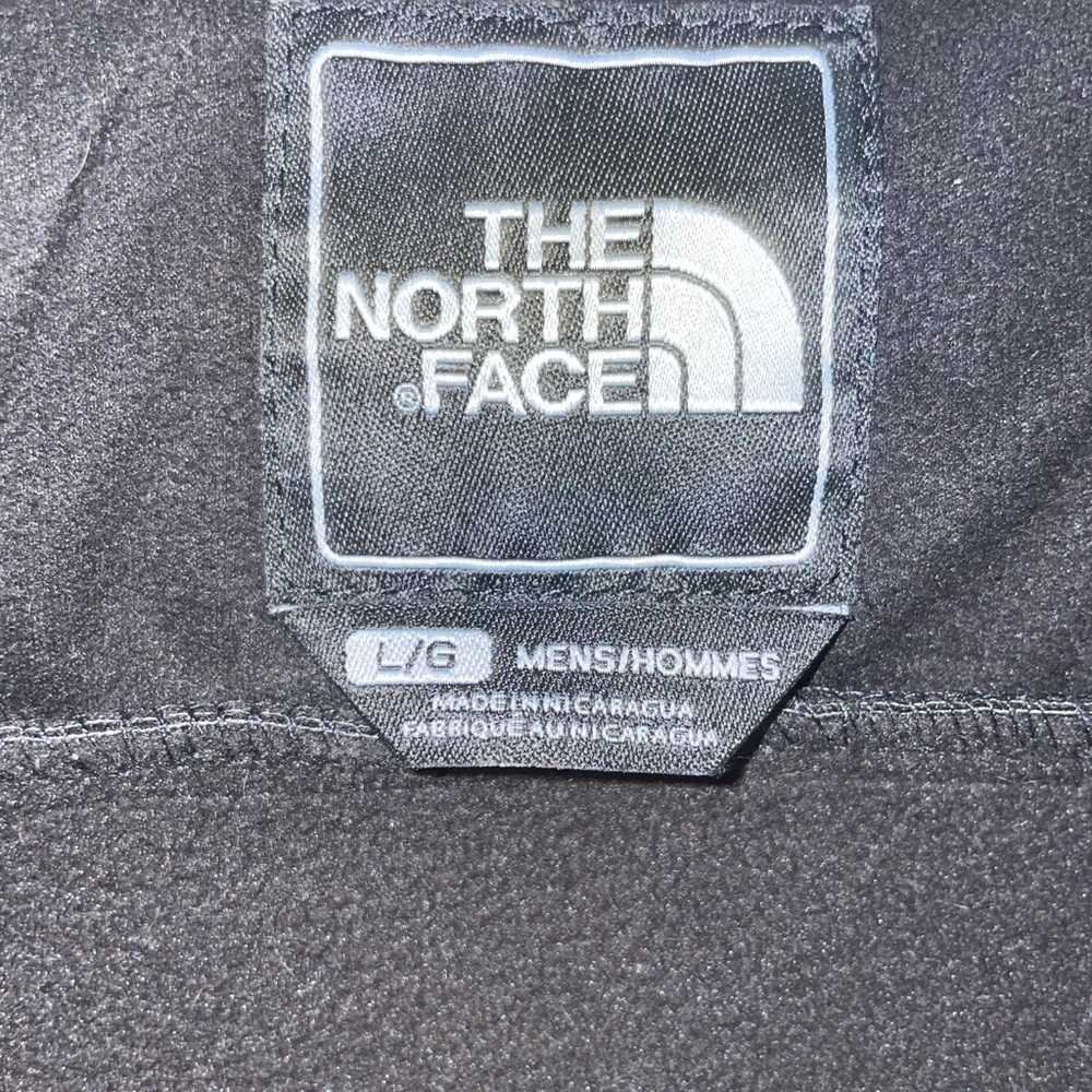 The North Face Men's Performance soft shell Jacket in Black - Picture 2 of 5